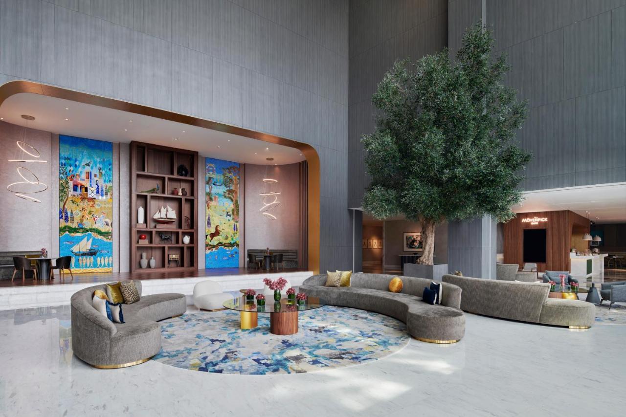 Movenpick Jumeirah Village Triangle Dubai Esterno foto The lobby of the hotel